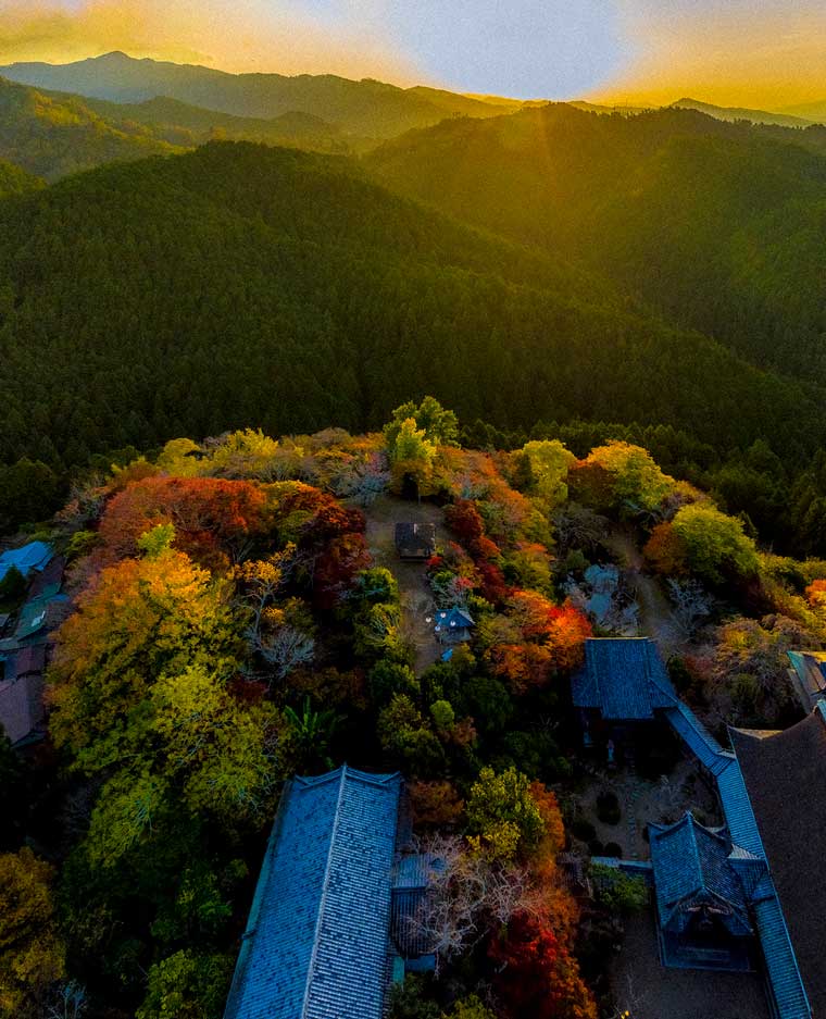 吉野山の夕景（撮影 Hisao Suzuki,2022)